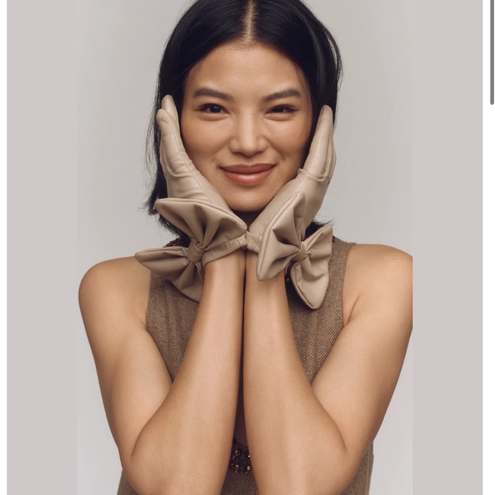 Maeve Faux-Leather Bow Gloves
